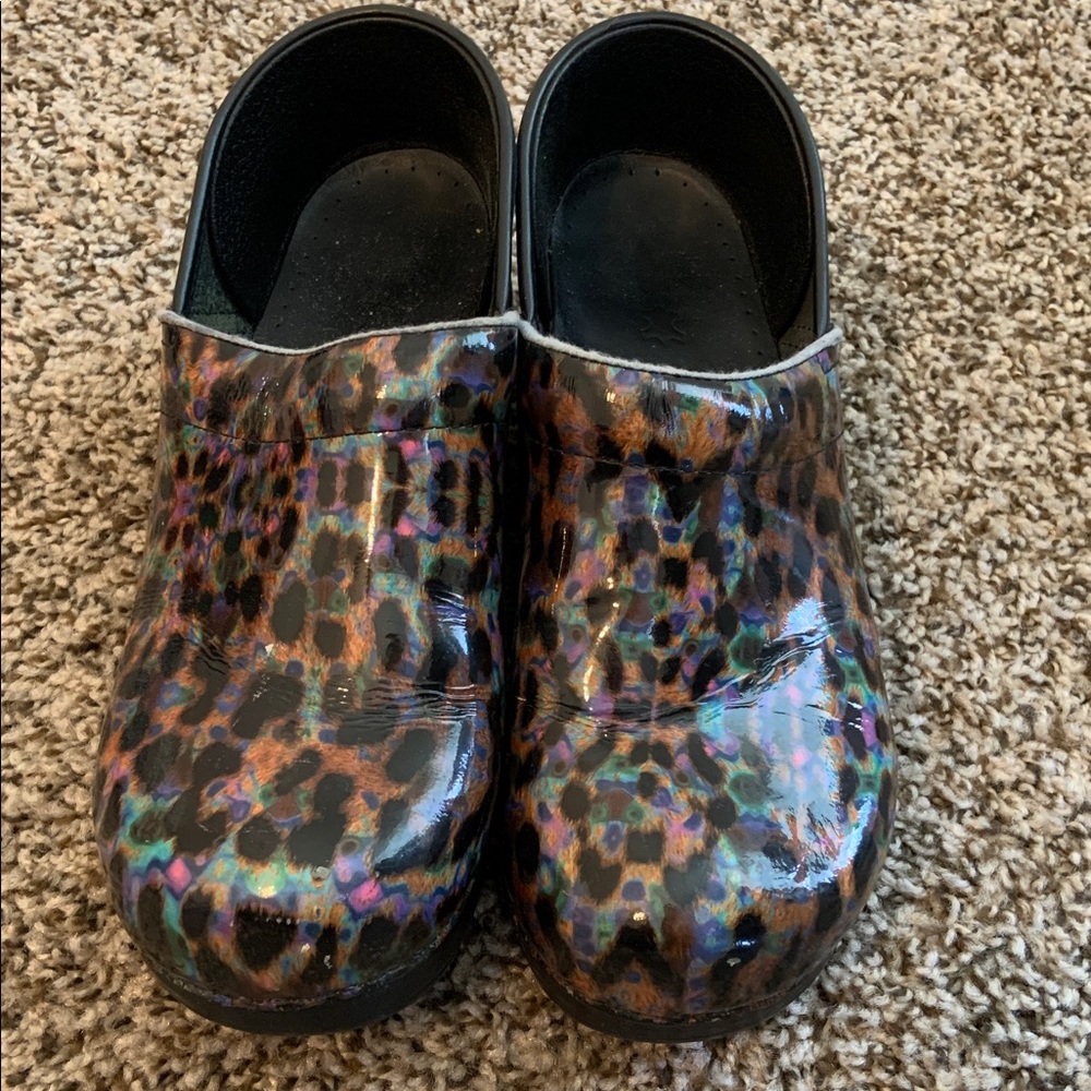Dan ski Leopard Print Clogs size 40
